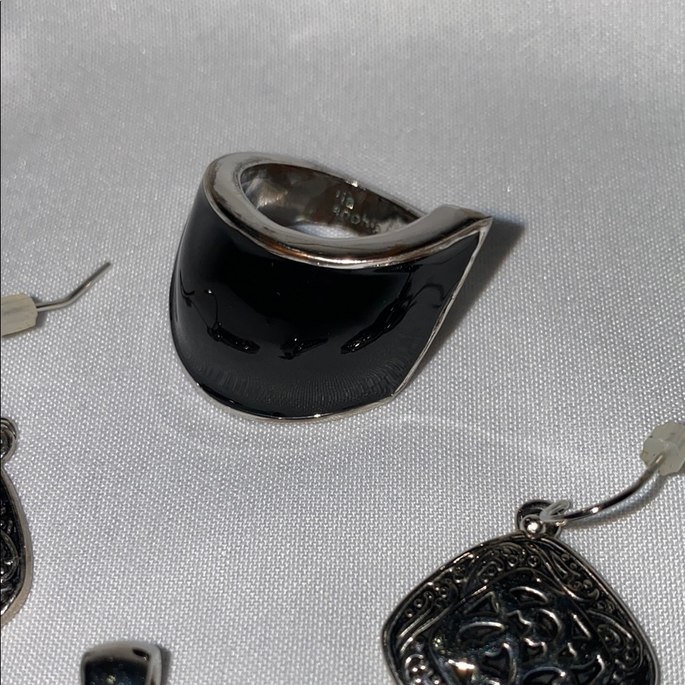 Silver Filigree Earrings with Ornate Design - Picture 3 of 6